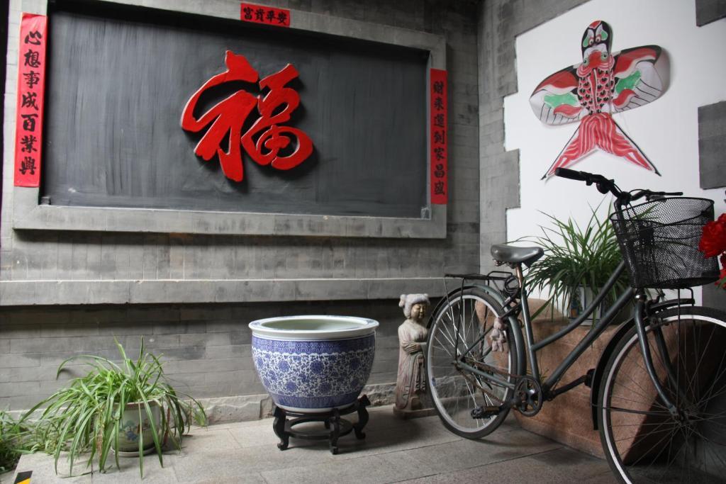 Templeside Deluxe Hutong Hotel Pekín Exterior foto
